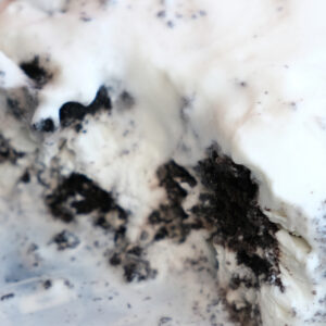 Révolution Réchauffé 03: Close-up shot of Black Velvet Cake Parfait. Photo by Charles Malene for MoodyEater™