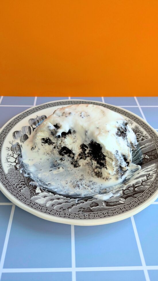 Révolution Réchauffé 03: Black Velvet Cake Parfait on Wedgewood plate. Photo by Charles Malene for MoodyEater™
